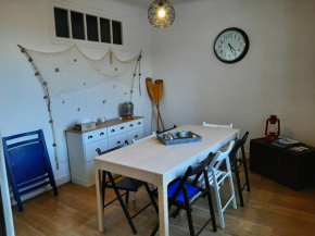 Appartement lumineux à Hendaye centre, 2 chambres, proche commerces et gare, WiFi inclus - FR-1-239-490
